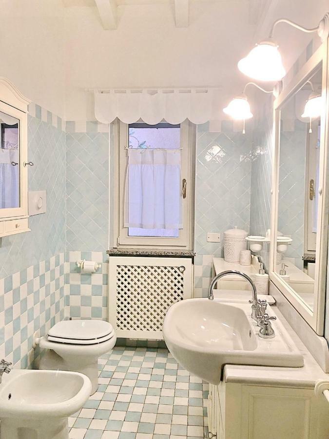 Alice'S Nest-Lake View House パデンゲ・スル・ガルダ エクステリア 写真